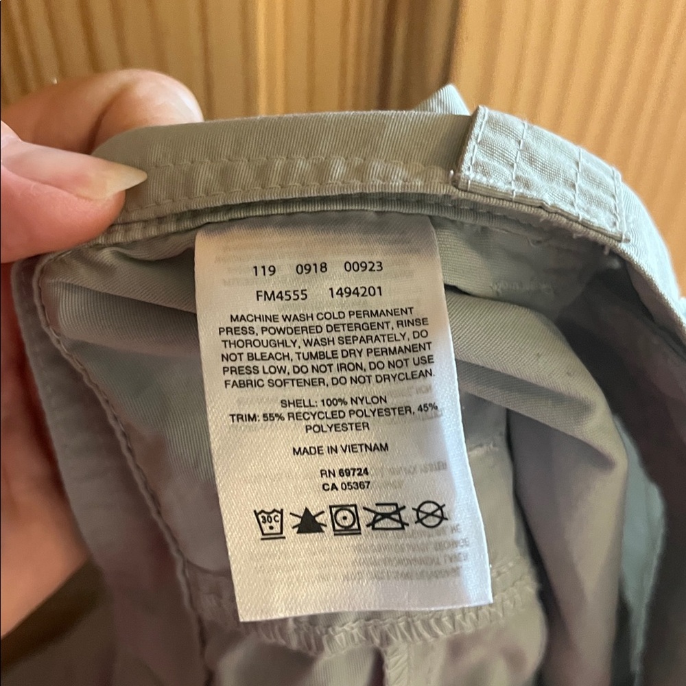 Columbia Sportwear Light Gray Omni Shade Size 34 - Picture 8 of 8